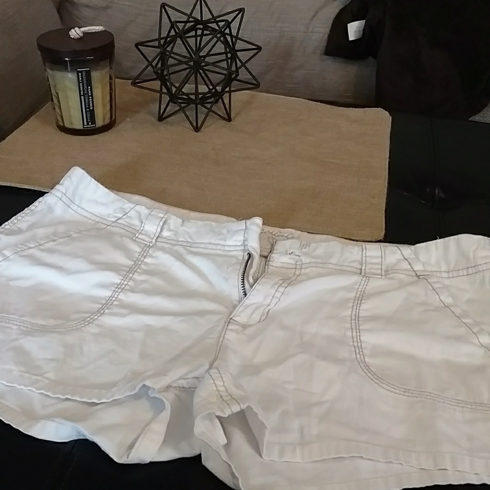 White shorts with pockets!